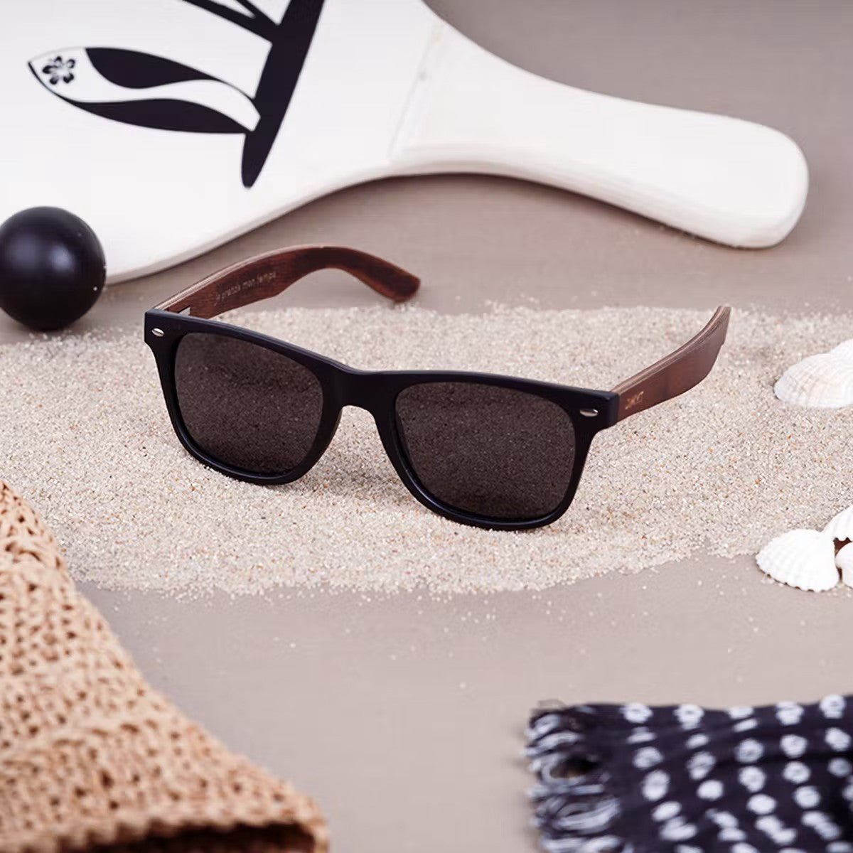 Paire de Lunette de soleil la SWING Noire Mat verres noirs DWYT - Benedetti